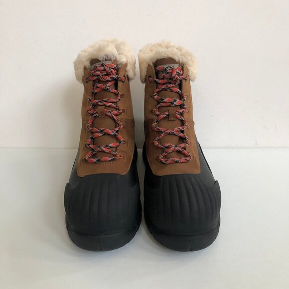 UGG ADIROAM HIKER SHORT CHESTNUT WATERPROOF SHEARLING LINED Boots - Picture 3 of 6